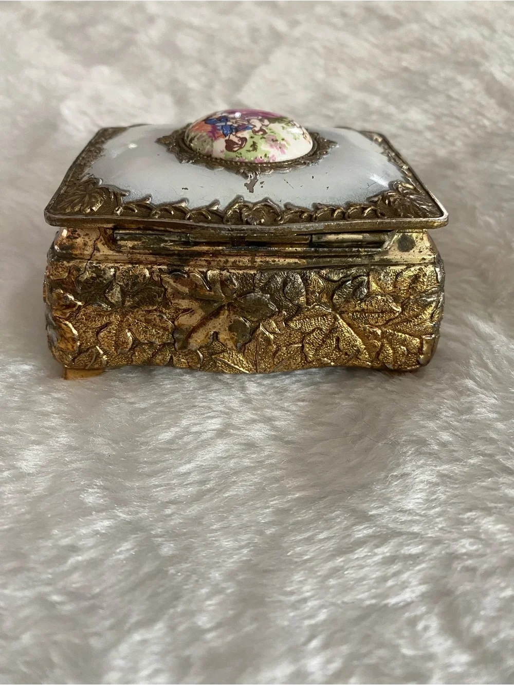 Vintage Gold Tone Metal Trinket Jewelry Box